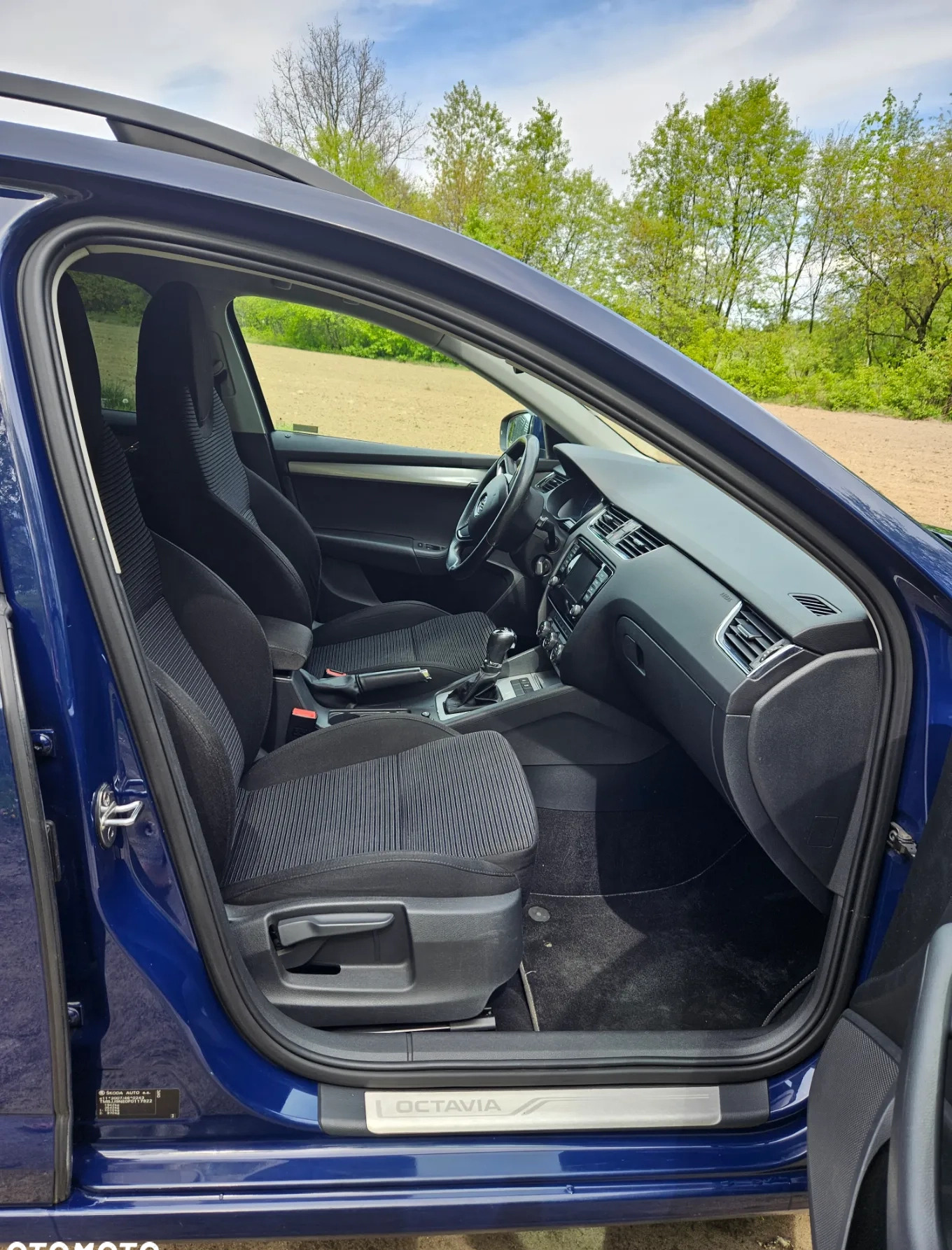 Skoda Octavia cena 41900 przebieg: 280000, rok produkcji 2014 z Zgierz małe 46